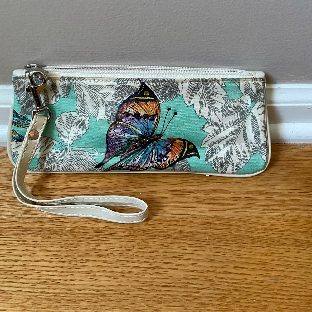 vintage inspired wristlet never used